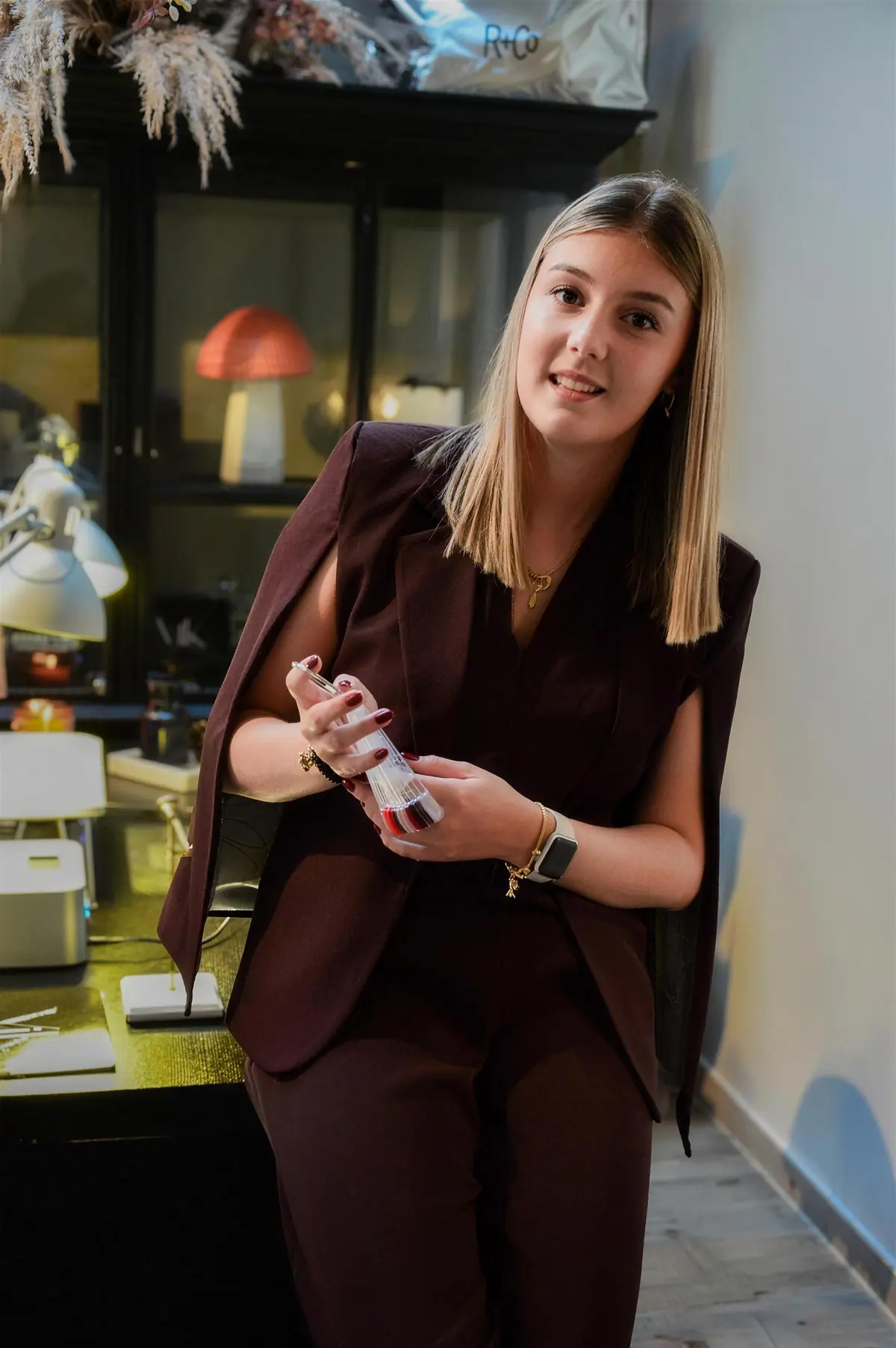 Kimberly, haar- en nagelspecialiste bij De Haarchitect