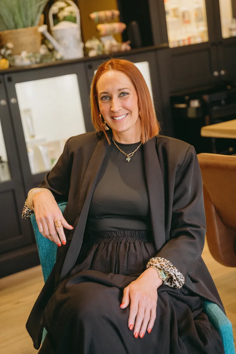 Steffie, kleurenexpert bij De Haarchitect